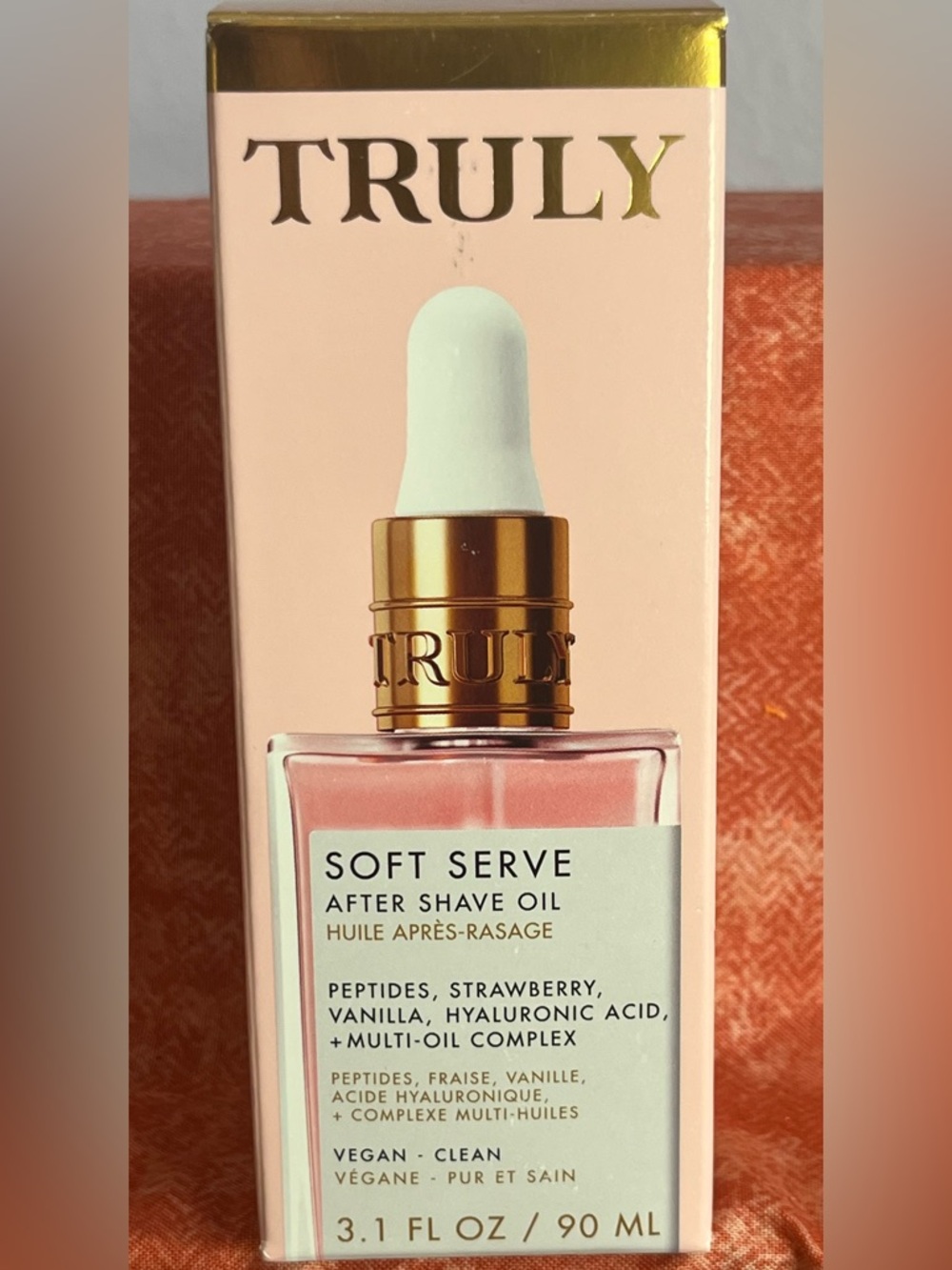 TRULY Soft Serve After Shave Oil - Pink and Gold